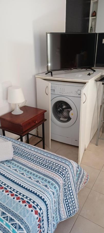 Quiet Studio Near To The Airport 1 Heraklion Exteriör bild